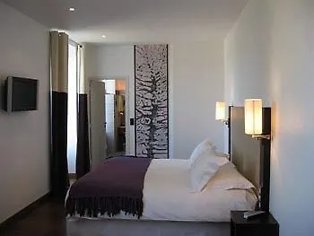 Hotel La Ferme De Bourran Rodez - Parking Prive Gratuit 4*,
