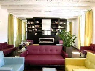 ホテル ラ フェルメ デ ボウラン ロデーズ